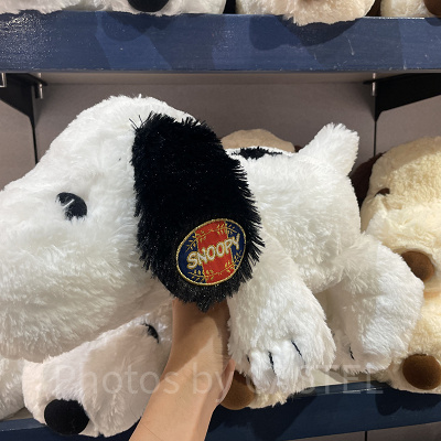 スヌーピーのぬいぐるみ