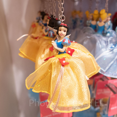白雪姫フィギュアキーホルダー