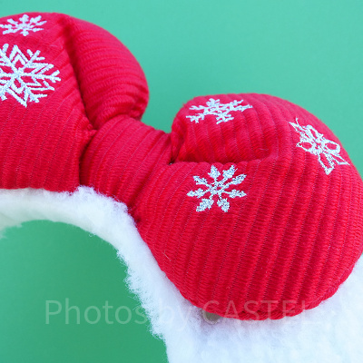 ディズニークリスマスカチューシャには雪の結晶の刺繍