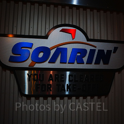 海外のソアリン看板