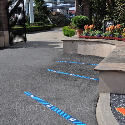 モンスターデダンス2日目のソーシャルディスタンスマーク