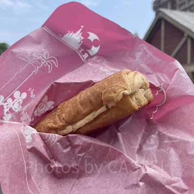【店舗オープン~10:30まで販売】ホットデニッシュサンド(ツナ&チーズ)