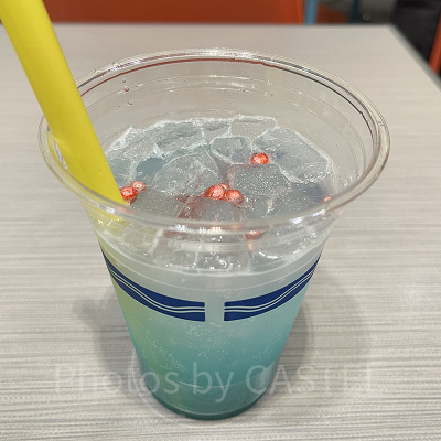 スパークリングカクテル(フルーツリキュール&ピーチ)
