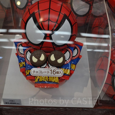 スパイダーマンの缶入りチョコレート