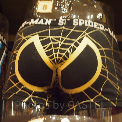 スパイダーマンゴールドプリントパンツ