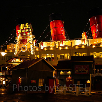 S.S.コロンビア・ダイニングルーム