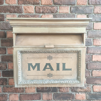 スチームボート・ミッキーズ入り口のポスト