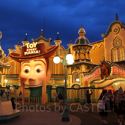 シューティング形式の超人気アトラクション