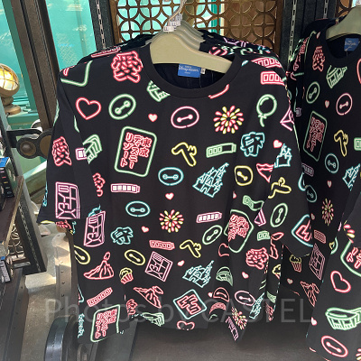 Tシャツ(ベイマックスのネオングッズ)