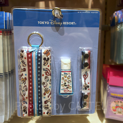 チームディズニーデザインのポーチ＆ハンドジェル＆マスクベルトセット