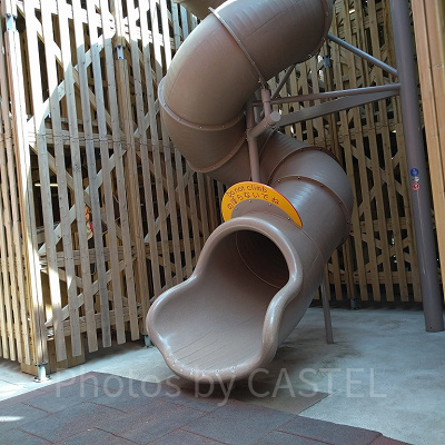 「天の巻」の滑り台