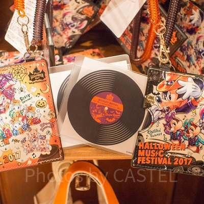 カードホルダーはレコードになっているよ♪