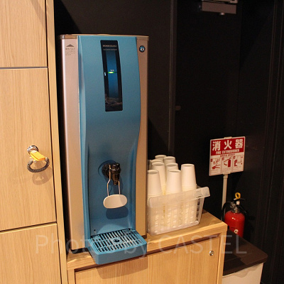 脱衣所には冷水器も完備