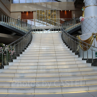 「恋人の聖地」に認定されている大階段はプロポーズにもピッタリのスポット