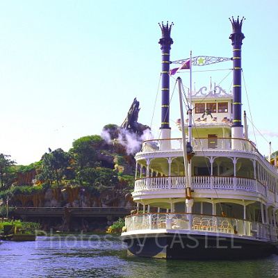 威風堂々としたマークトウェイン号