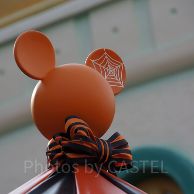 パークも細部までハロウィーン仮装をしています