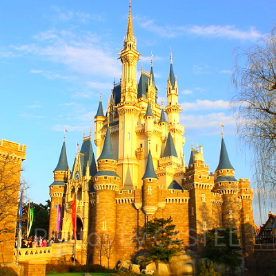 爽やかな日中がいちばん混む！