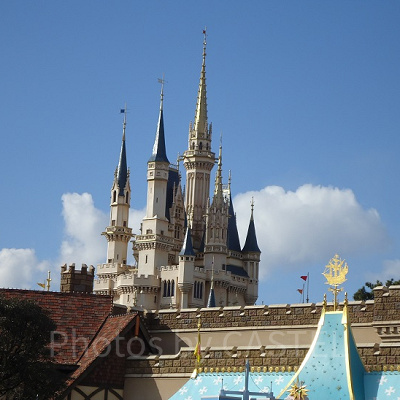 舞台はディズニーランド全体！