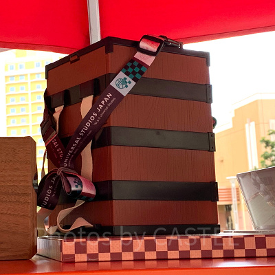 ストラップの模様に違いあり