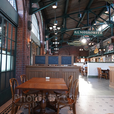 フィッシュマーケットを改造して作ったという設定がある