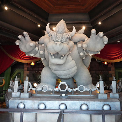 USHのマリオカートにもクッパ像がある！