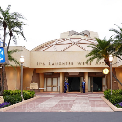 こちらはM社ですね！