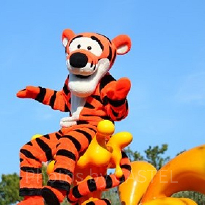 ティガーの声優