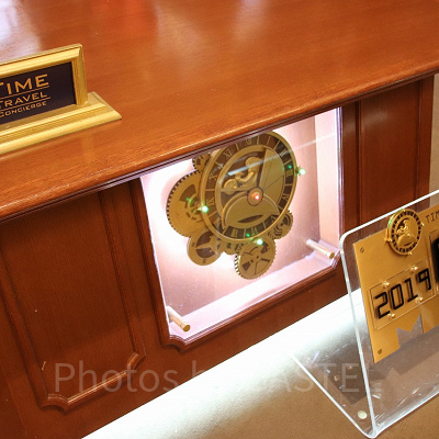 タイムトラベル・コンシェルジュのデスク