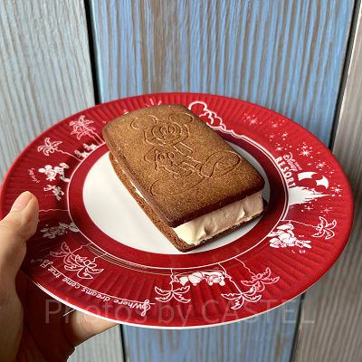 ティラミス・クッキーサンドアイス