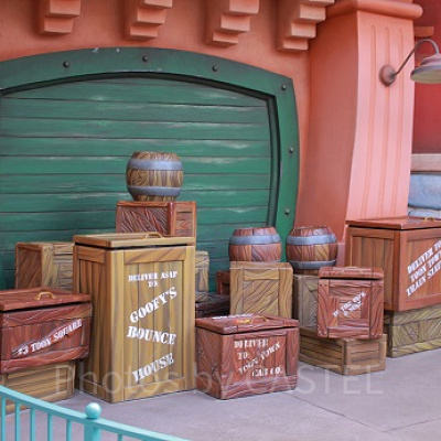 トゥーンタウンの木箱。音が鳴る仕掛けなのですが…