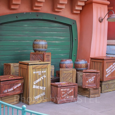 トゥーンタウンの木箱です。どんな荷物があるのでしょうか？