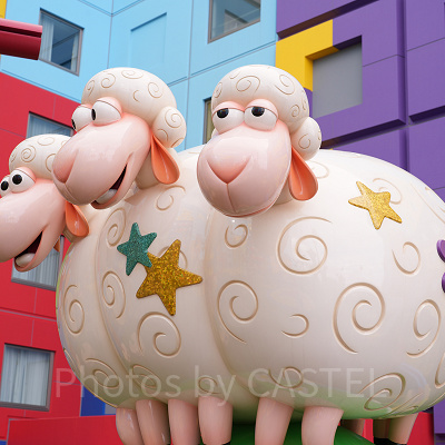 トイストーリー：羊　ビリー、ボート、グラフという名前のメスのひつじちゃんです。