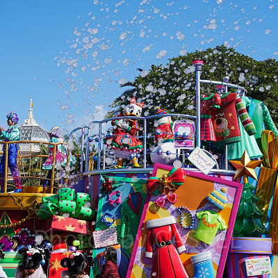 トイズ・ワンダラス・クリスマス！のフロート停止時の演出