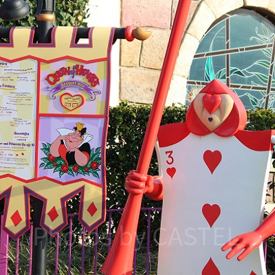 メニュー横のトランプ兵