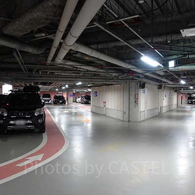 ユニバーサル・シティウォーク駐車場：屋内