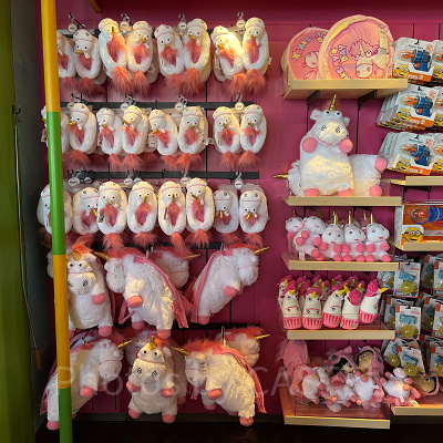 USHグッズ/フラッフィディスプレイ