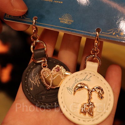 USJファンタビグッズ：チャームセット（ニフラー＆ボウトラックル）