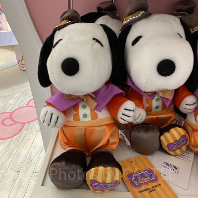 ユニバハロウィン2022グッズ：スヌーピーぬいぐるみ