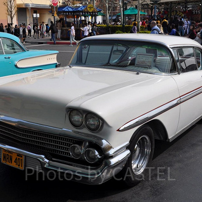 USJメルズドライブイン車／1958年型シボレー・インパラ