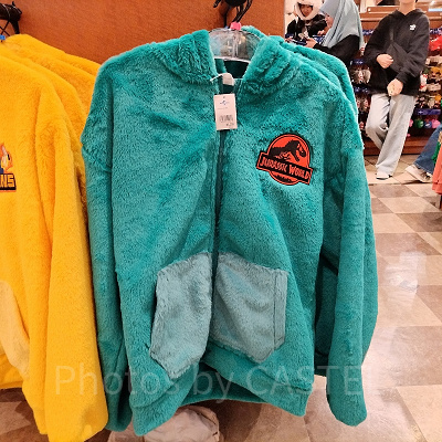 USJ冬グッズ：ジュラシック・ワールドのボアパーカー