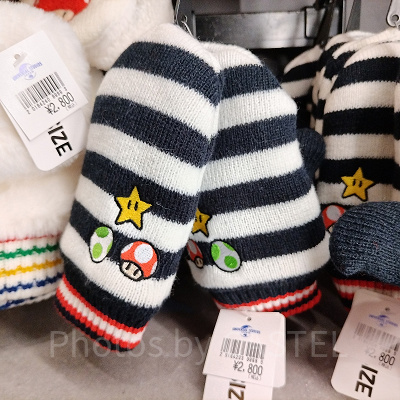 USJ冬グッズ：マリオのアイテム柄ボーダーミトン