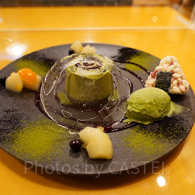 USJ×呪術廻戦コラボレストラン＆フード：しゃけ！ツナマヨ！こんぶ！（抹茶のデザート 金柑添え）