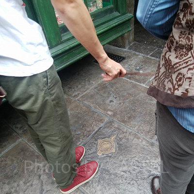 USJのワンド・マジックはマジックワンドを購入して遊ぶアトラクション