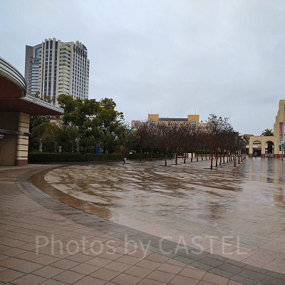 緊急事態宣言中の空いているユニバ（エントランス）