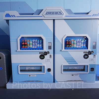 トゥモローランド（スティッチ・エンカウンター横）の自動販売機