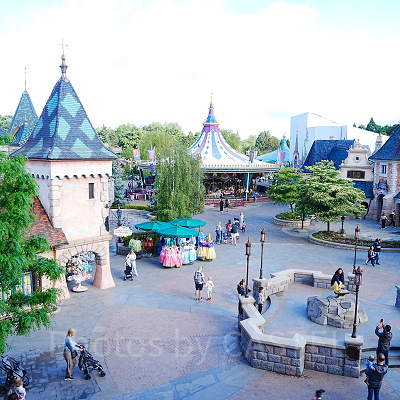 眠れる森の美女ギャラリーのバルコニーからの景色