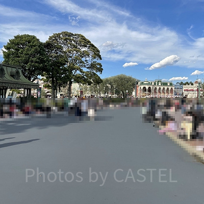 パレード待ちの様子／13:00頃