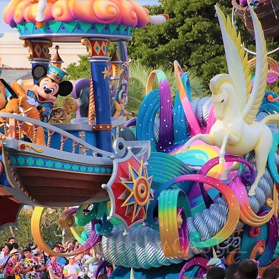 東京ディズニーリゾートでパレード鑑賞