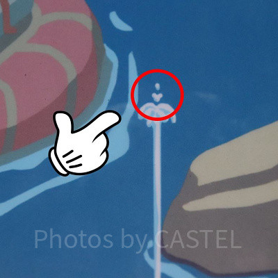 水しぶきが隠れミッキーに！