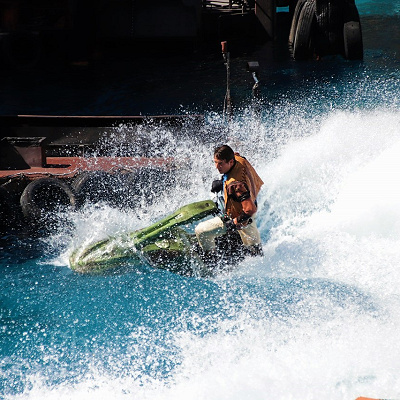 ウォーターワールド